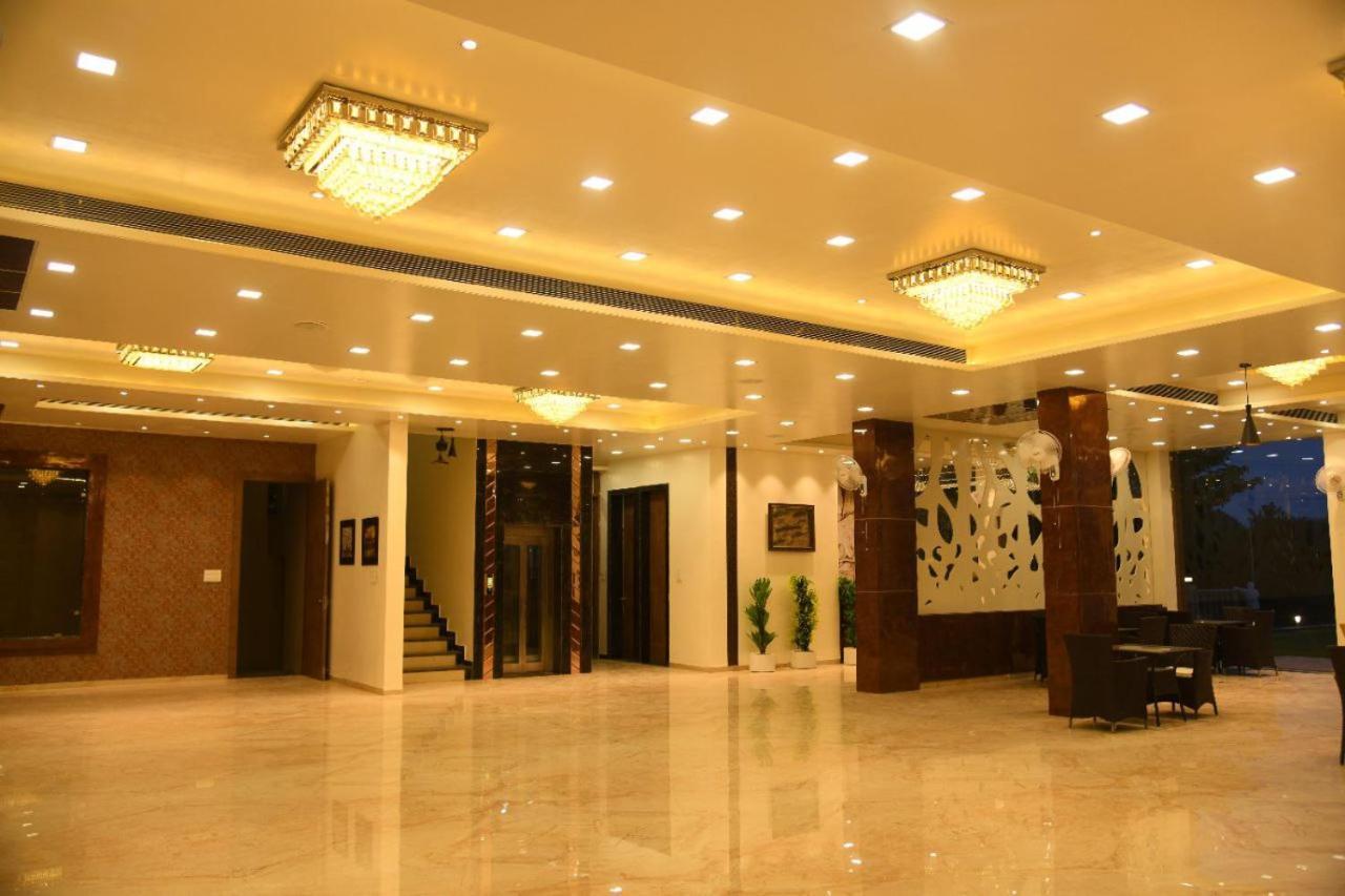 Riverside Meadows Hotel Vidisha Ngoại thất bức ảnh